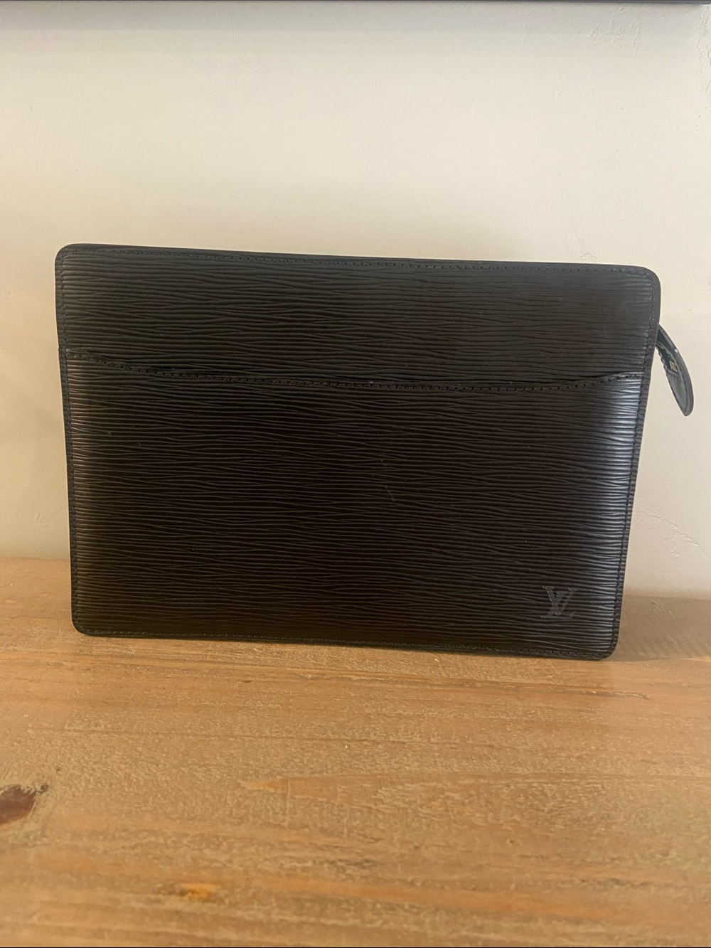 Authentic LV Pochette Epi Leather Clutch